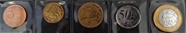 Lote com Serie de 5 Moedas da Segunda Família do Real - R$ 0,05 - R$ 0,10 - R$ 0,25 - R$ 0,50 - R$ 1,00 - BEIJA-FLOR - 2019 - Brasil - FC