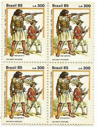 QC1477MINT - Trajes e Uniformes Militares - 1985 - MINT