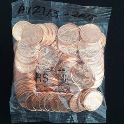 Sachê com 100 moedas - 05 centavos - Brasil - 2018